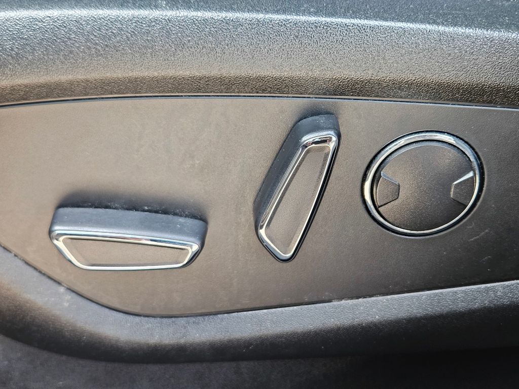 Used Car 2022 Lincoln Nautilus  Reserve For Sale Under $35,000 In San Marcos, Texas