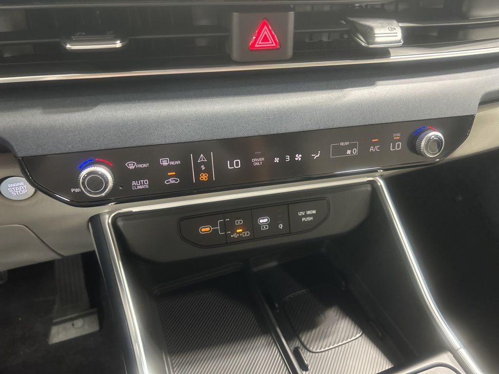 new 2026 Kia Carnival Hybrid car, priced at $43,885