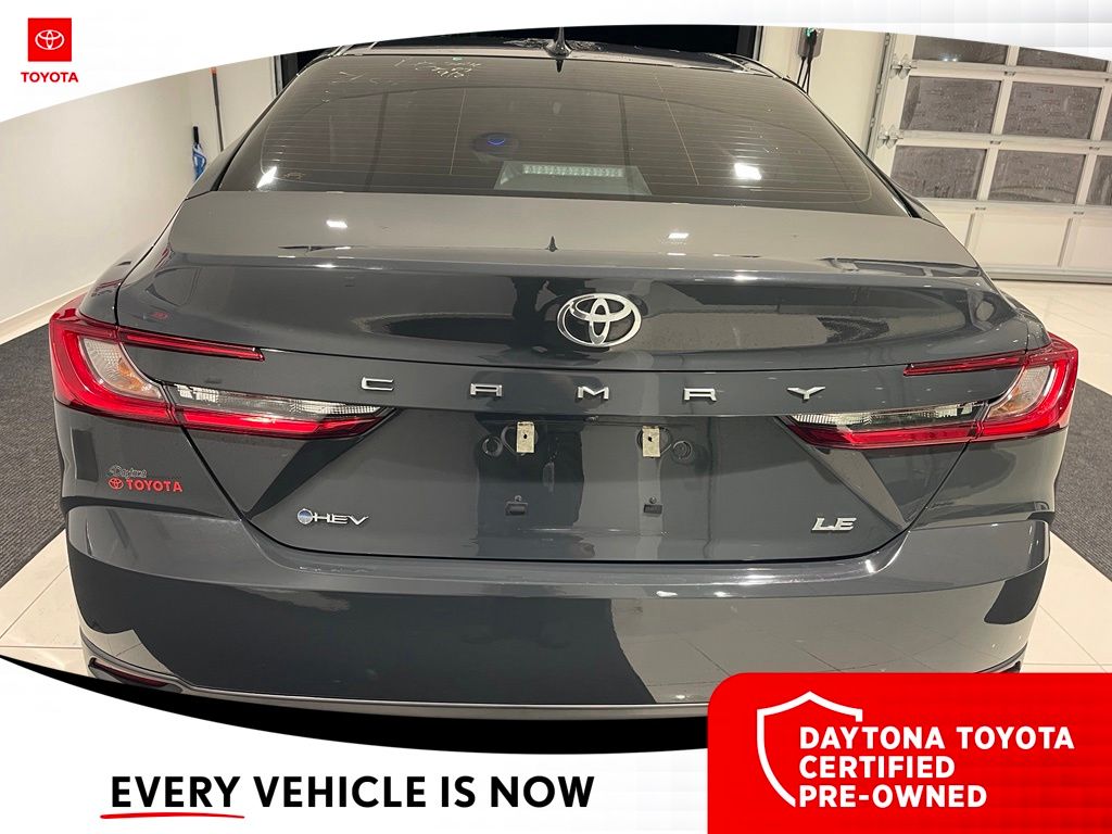 2025 Toyota Camry LE - Photo 10