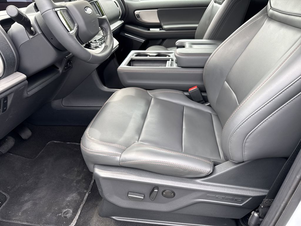 Used 2025 Ford Expedition SUV