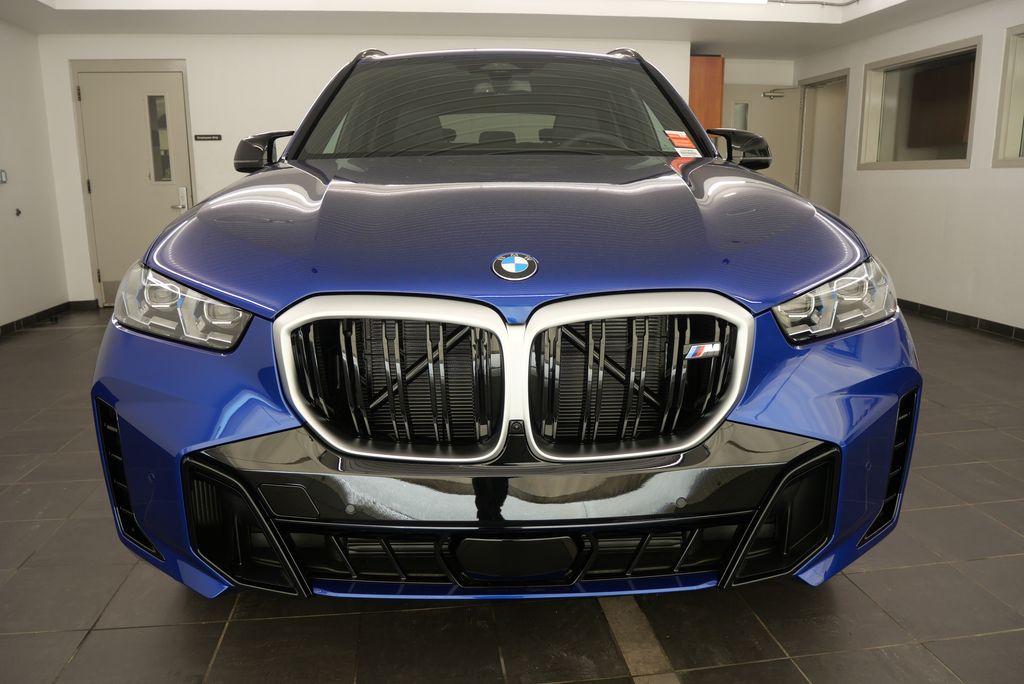 2025 BMW X5 M60i 10