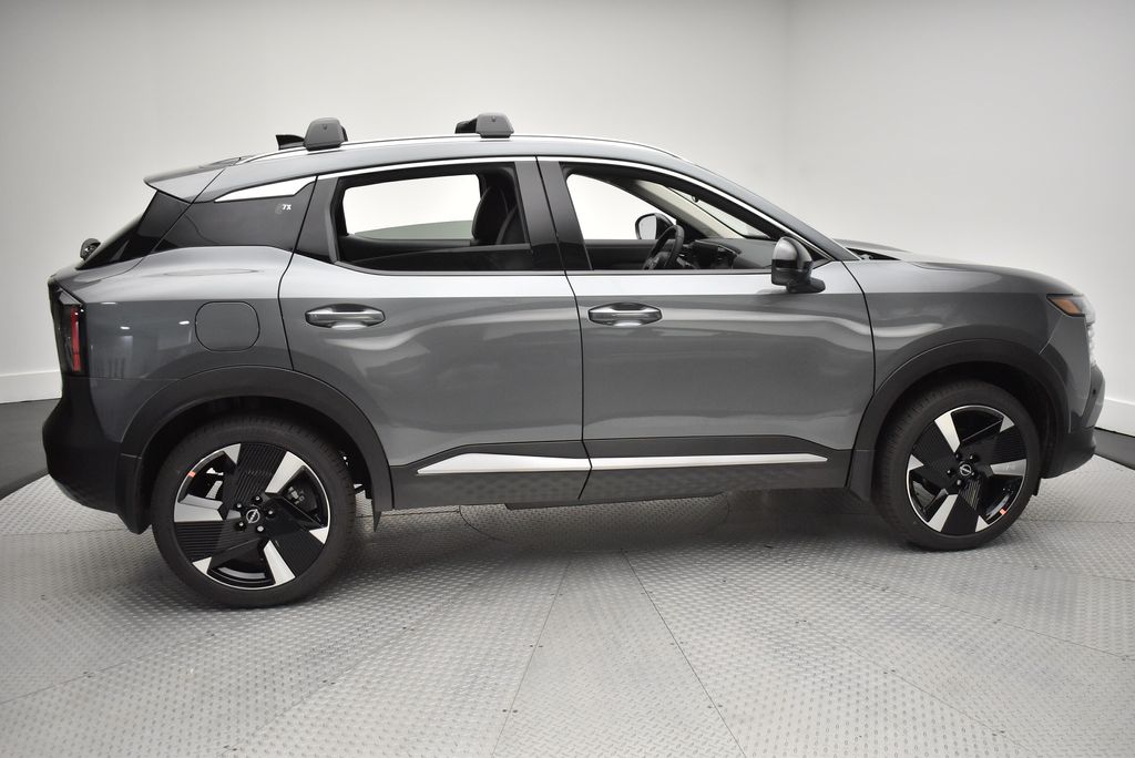 Thumbnail: 2026 Nissan Kicks - 4