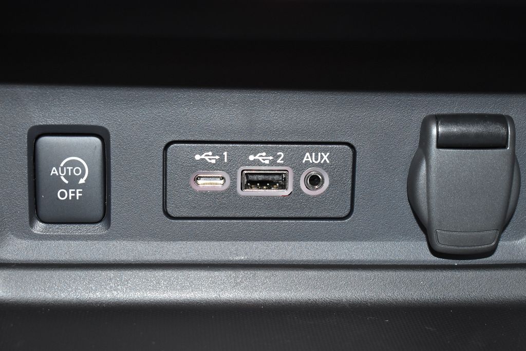 Thumbnail: 2025 Nissan Sentra - 21