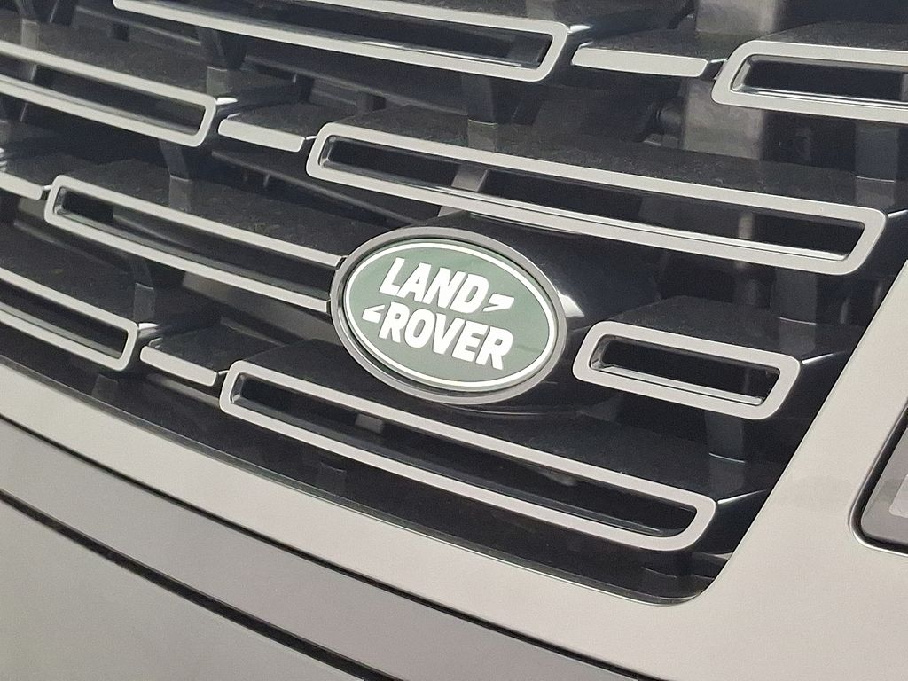 Thumbnail: 2025 Land Rover Range Rover - 20