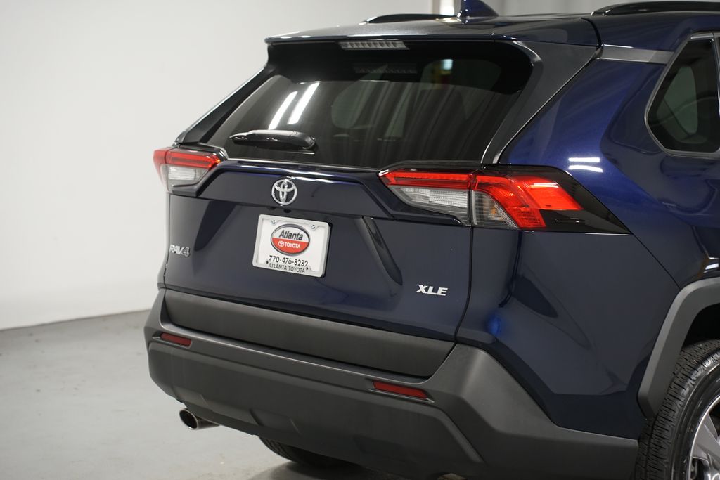 Thumbnail: 2022 Toyota RAV4 - 9