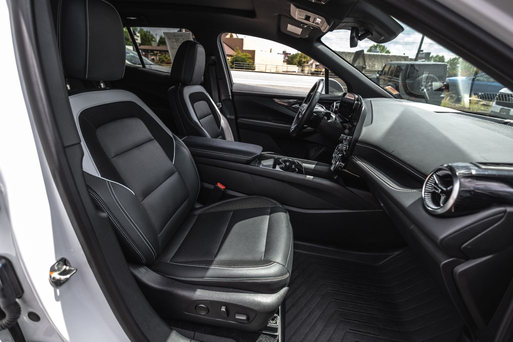 2024 Chevrolet Blazer EV LT thumbnail 23