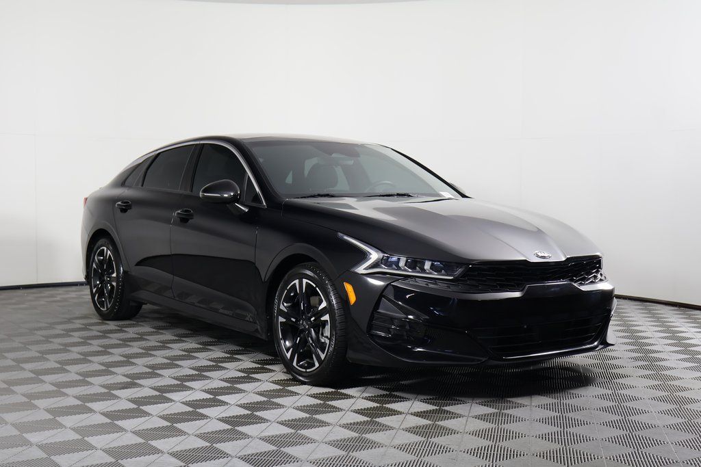 Thumbnail: 2021 Kia K5 - 3