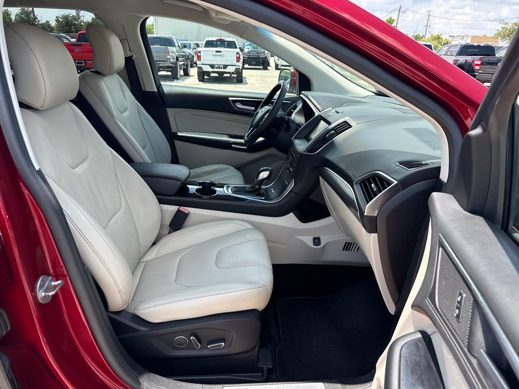 Used 2015 Red Ford Titanium image 24