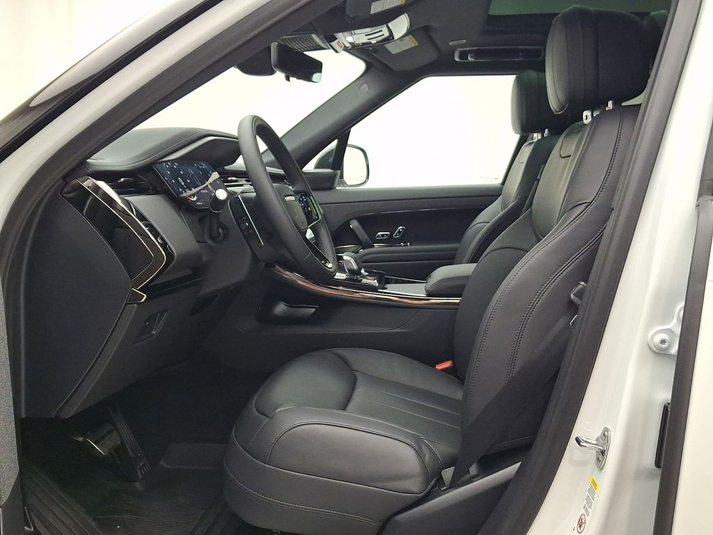 Thumbnail: 2026 Land Rover Range Rover Sport - 10