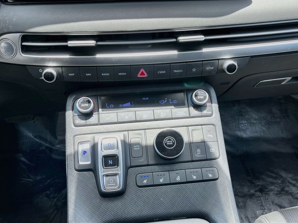 2023 Hyundai Palisade Limited White at Baytown Hyundai
