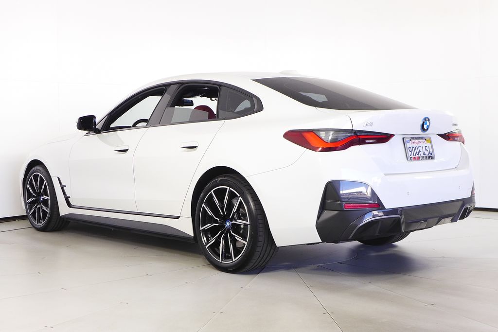 Thumbnail: 2023 BMW i4 - 9