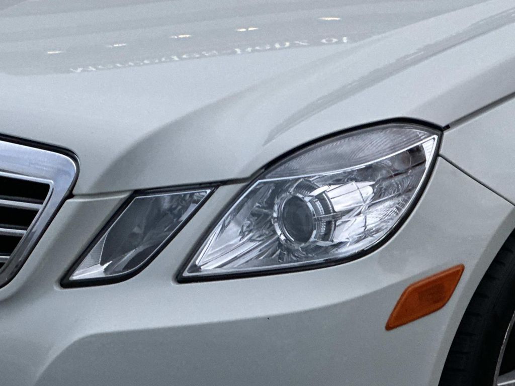 Thumbnail: 2010 Mercedes-Benz E-Class - 2