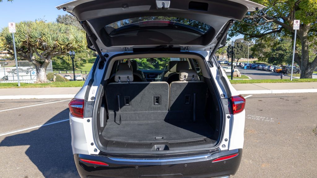 Used 2020 Buick Enclave Essence 4D Sport Utility