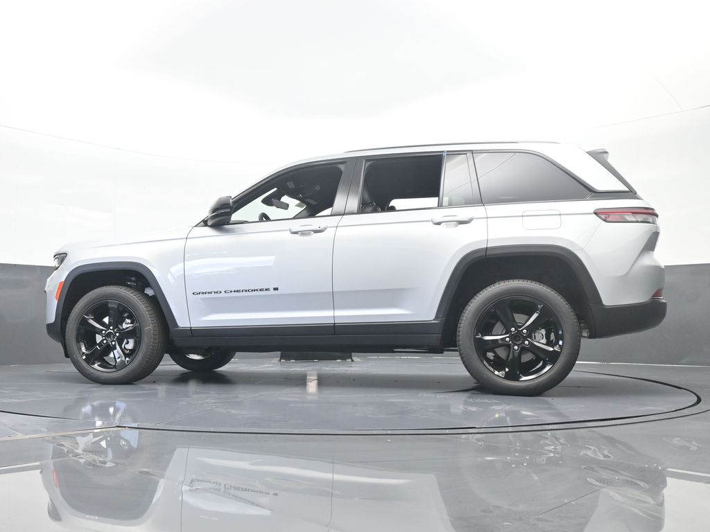 New 2025 Silver Zynith Jeep Limited image 52