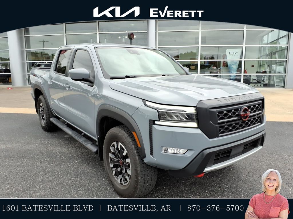 Boulder Gray Pearl 2024 Nissan Frontier PRO-4X Crew Cab 4WD Pickup Truck Four-Wheel Drive 9-Speed Automatic Overdrive
