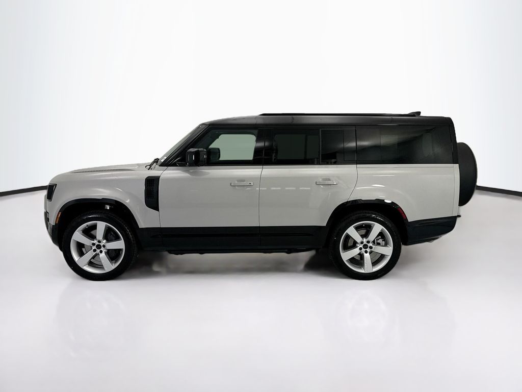 Thumbnail: 2026 Land Rover Defender - 8