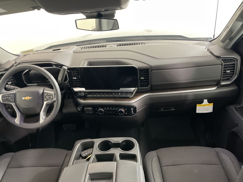 Thumbnail: 2026 Chevrolet Silverado 1500 - 16