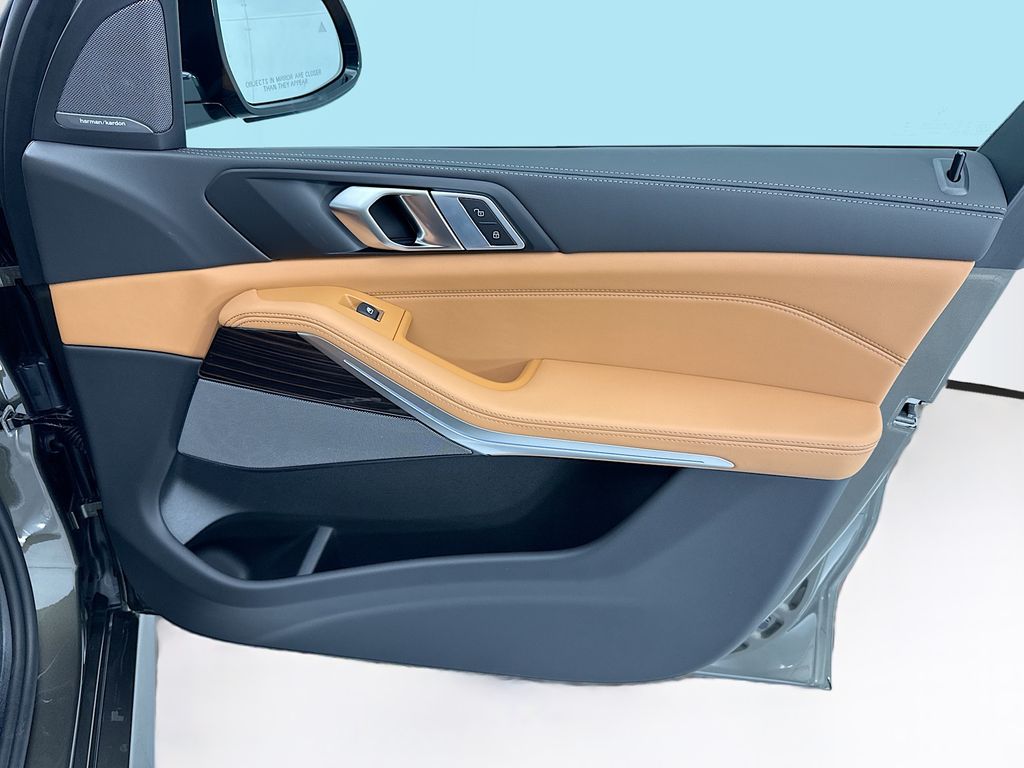 Thumbnail: 2026 BMW X5 - 24