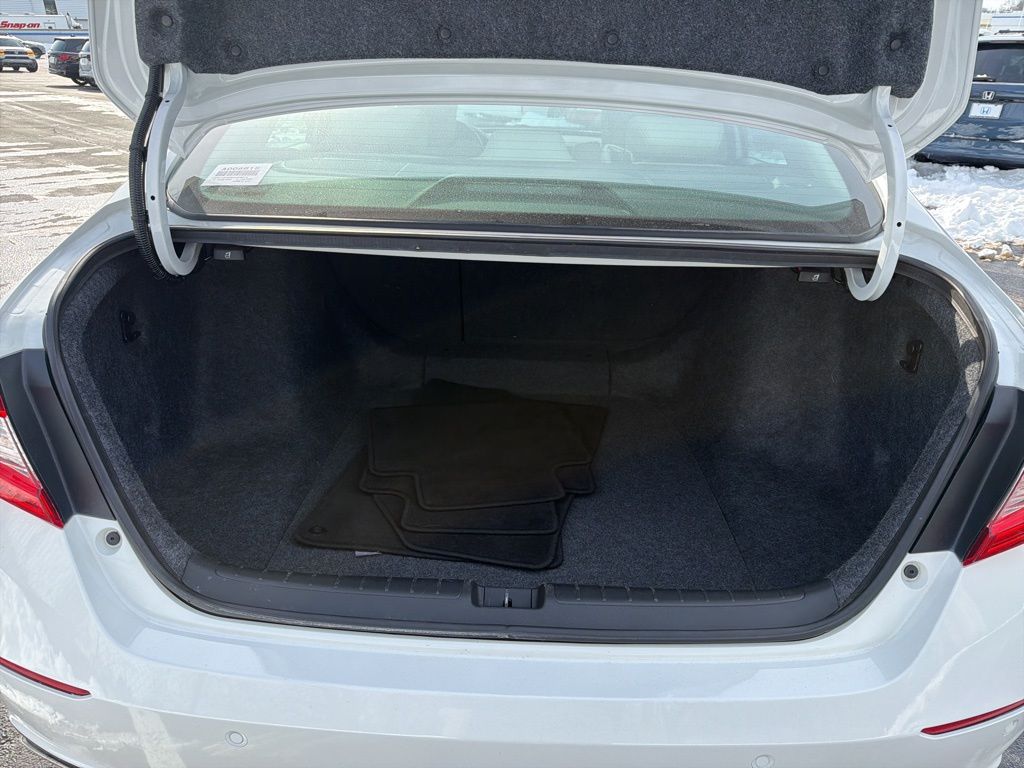 Thumbnail: 2021 Honda Accord - 22