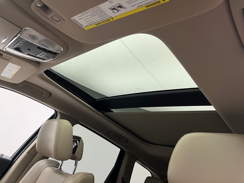 Thumbnail: 2013 Jeep Grand Cherokee - 24