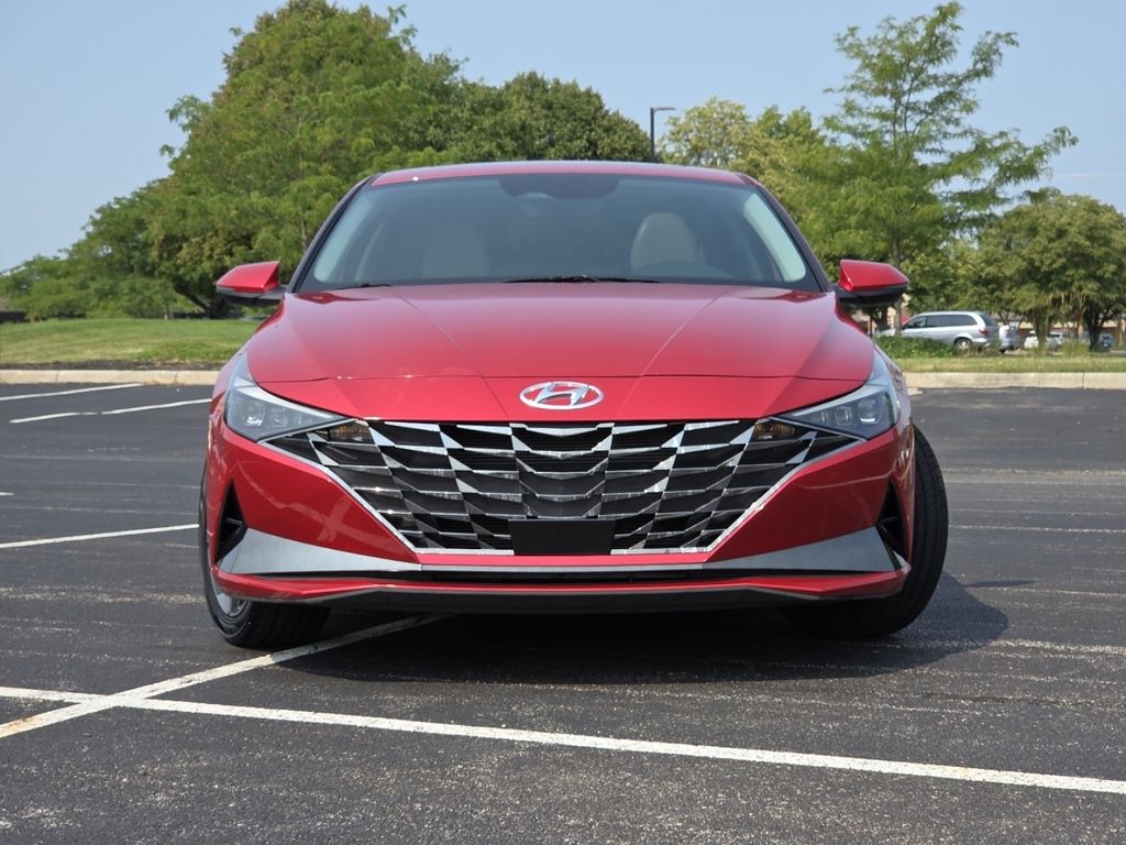 Used 2022 Red Hyundai Limited image 19