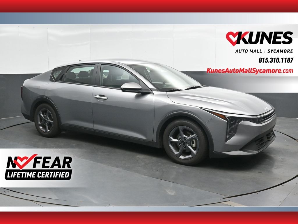 Steel Gray 2025 Kia K4 Sedan Front-Wheel Drive Continuously Variable Transmission