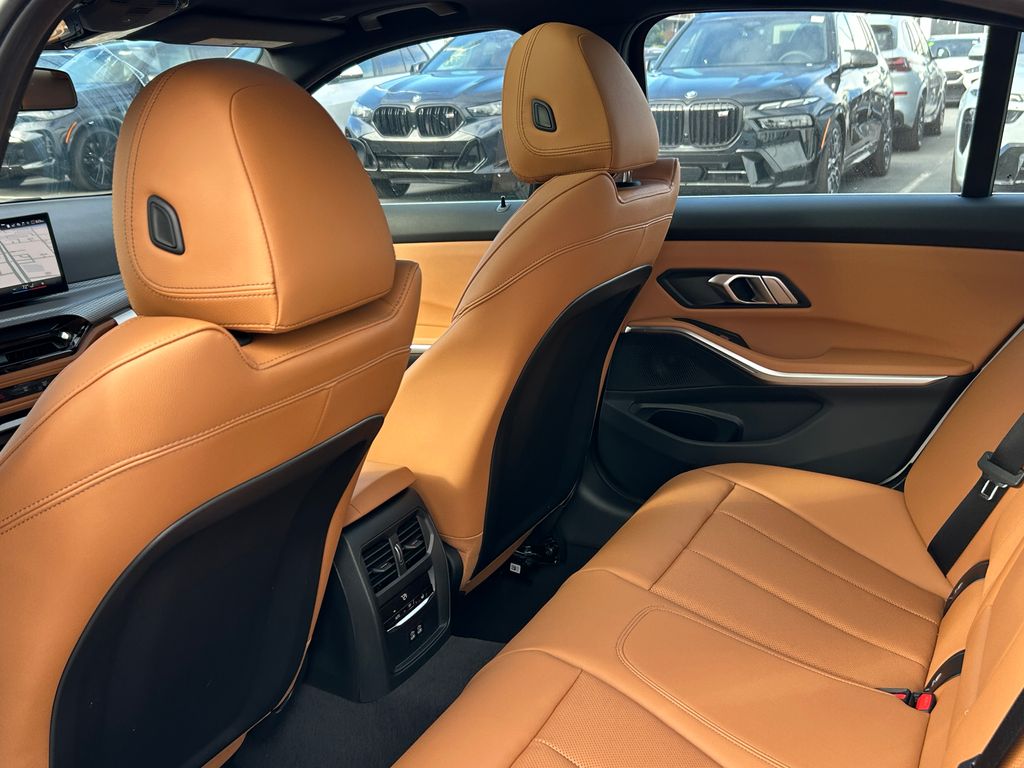 Thumbnail: 2026 BMW 3 Series - 31