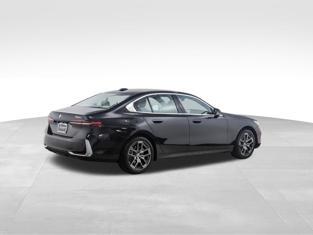 Thumbnail: 2026 BMW 5 Series - 5