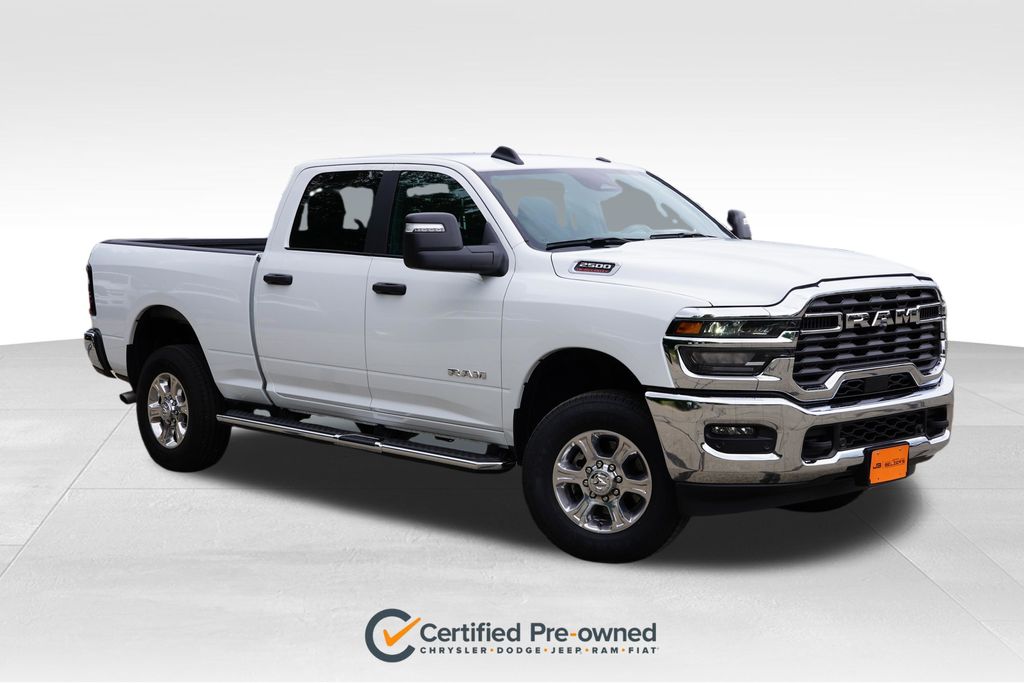Bright White Clearcoat 2026 RAM 2500 Pickup Truck Four-Wheel Drive 8-Speed Automatic