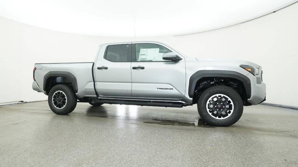 Thumbnail: 2025 Toyota Tacoma - 4