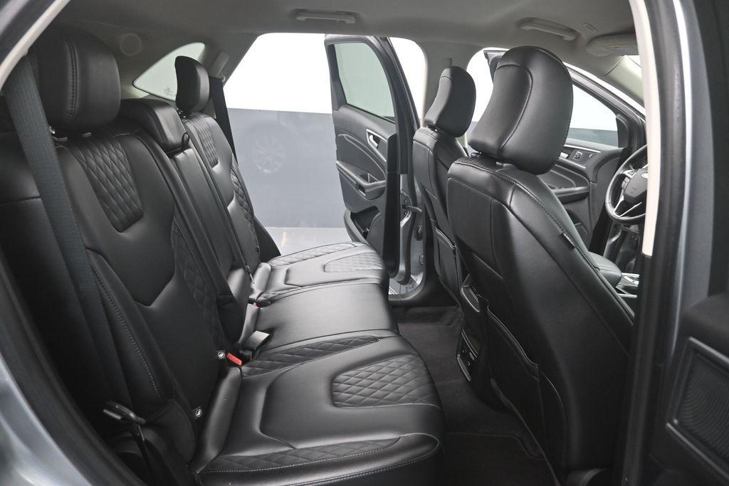 Used 2024 Ford Edge SUV