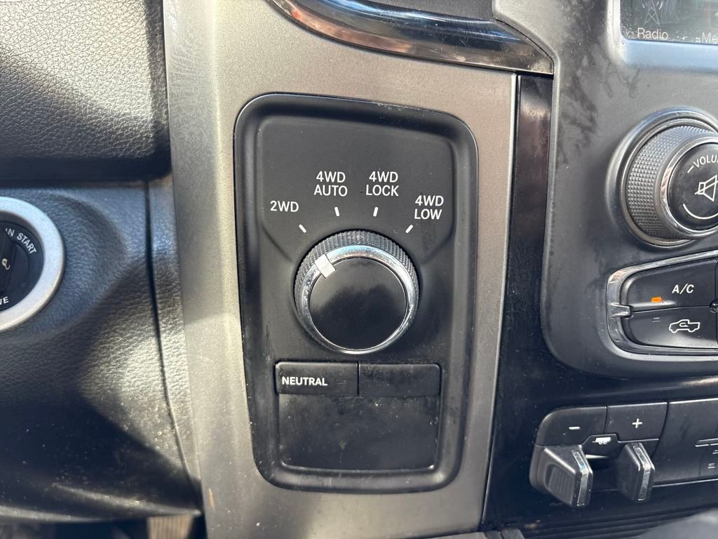 2013 Bright White Clearcoat Ram 1500 Sport 4X4 Truck