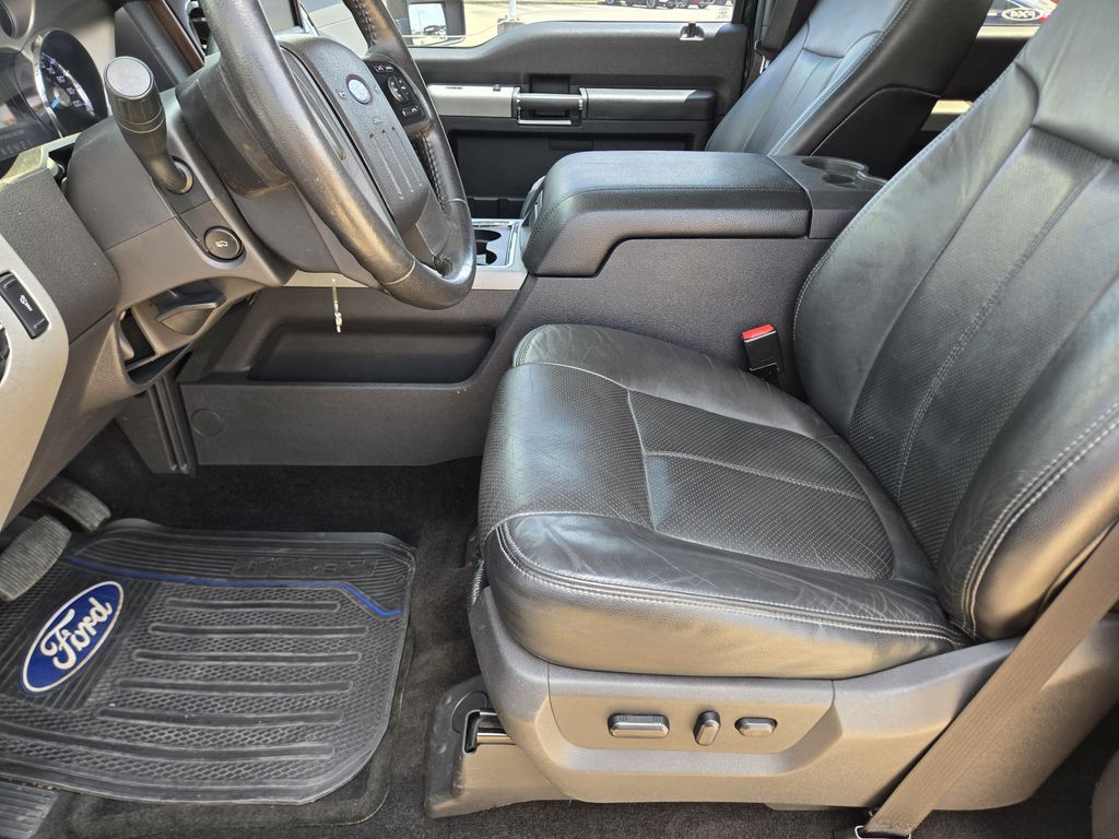 2014 Ford F-250SD Lariat Black at Bravo Nissan