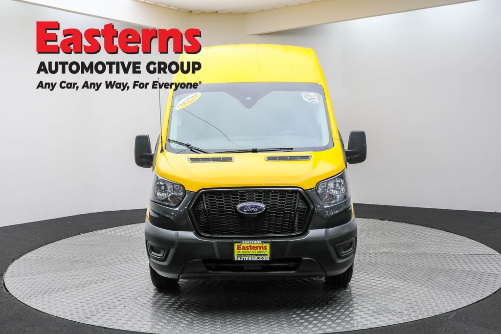 Used 2021 Yellow Ford Base image 2