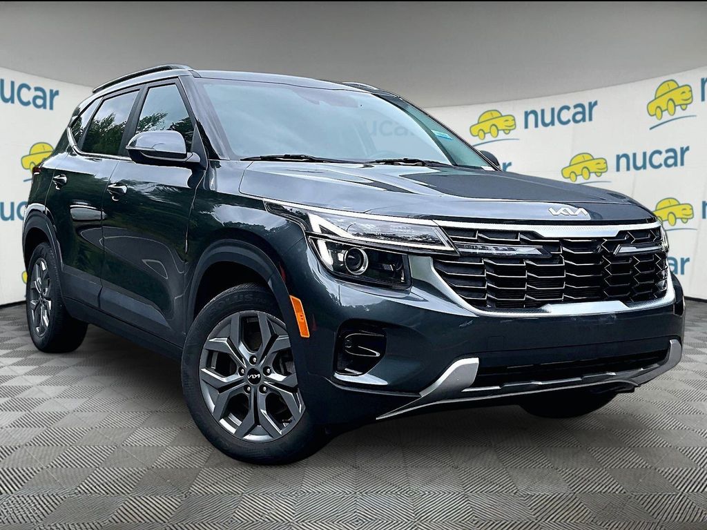 Gravity Gray 2024 Kia Seltos SUV / Crossover All-Wheel Drive Continuously Variable Transmission