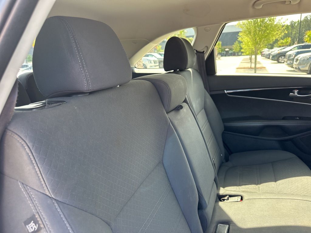 2020 Everlasting Silver Kia Sorento LX AWD SUV