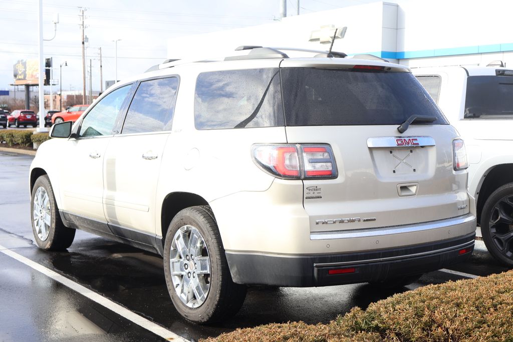 2017 GMC Acadia  10