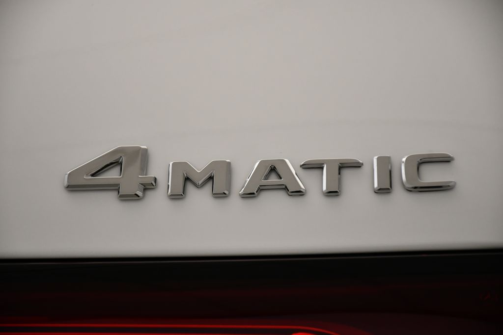 Thumbnail: 2026 Mercedes-Benz GLC - 10