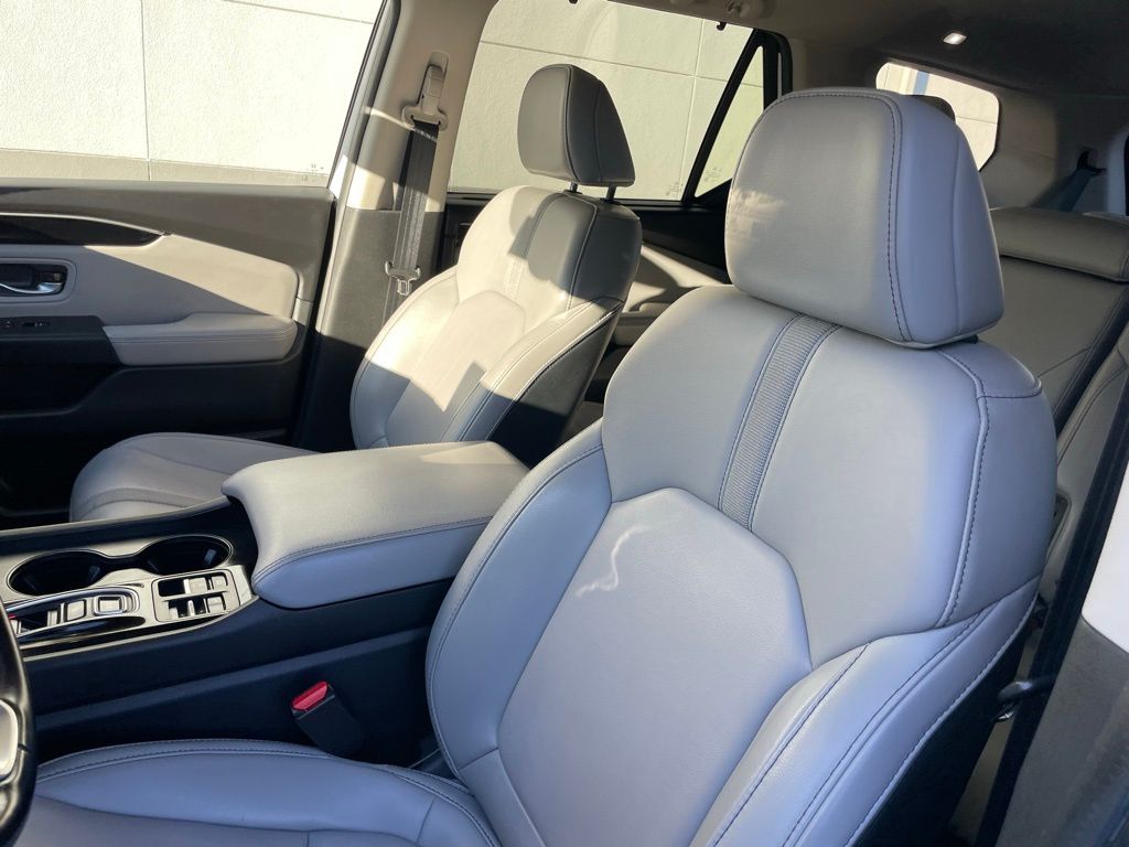 Thumbnail: 2025 Honda Pilot - 25