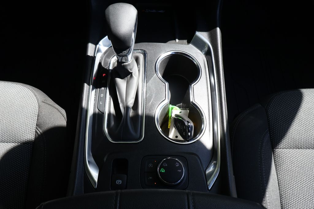 Thumbnail: 2023 Chevrolet Traverse - 21