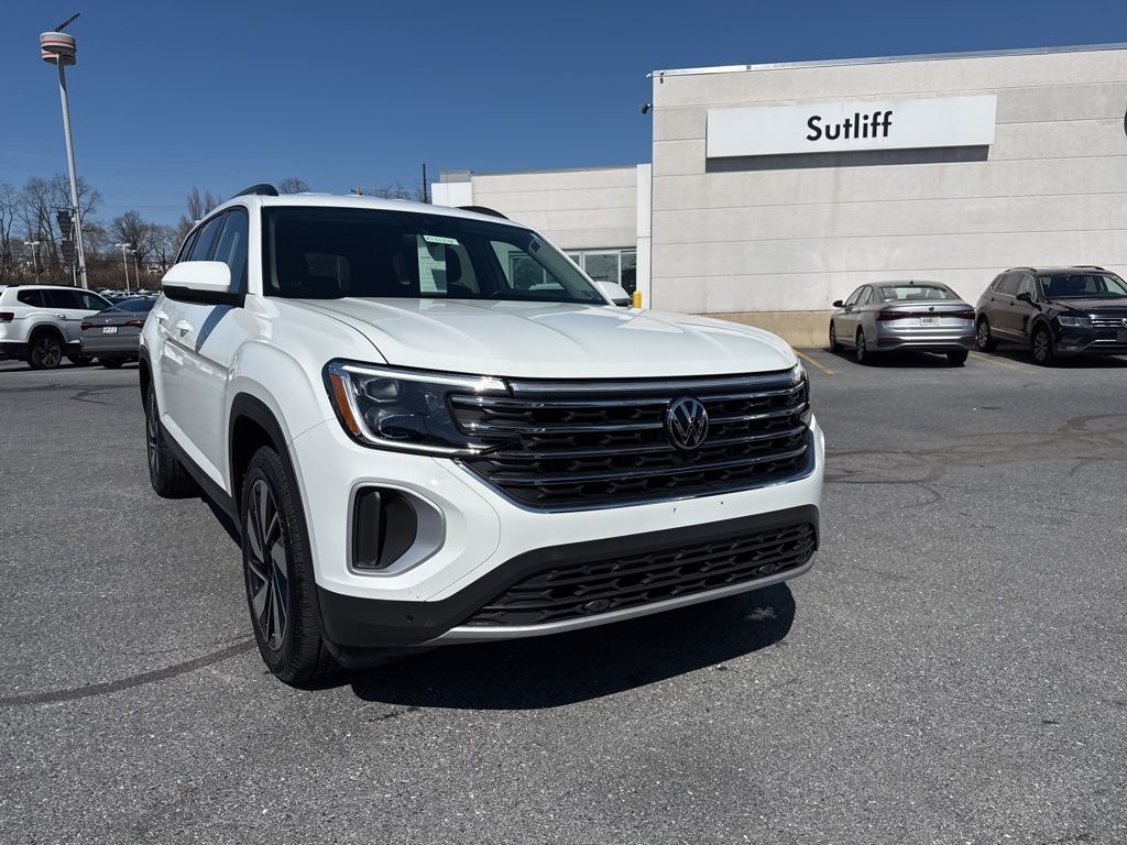 2025 Volkswagen Atlas 2.0T SE w/Technology - 6