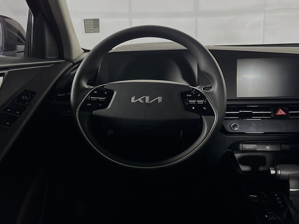2024 Kia Niro LX