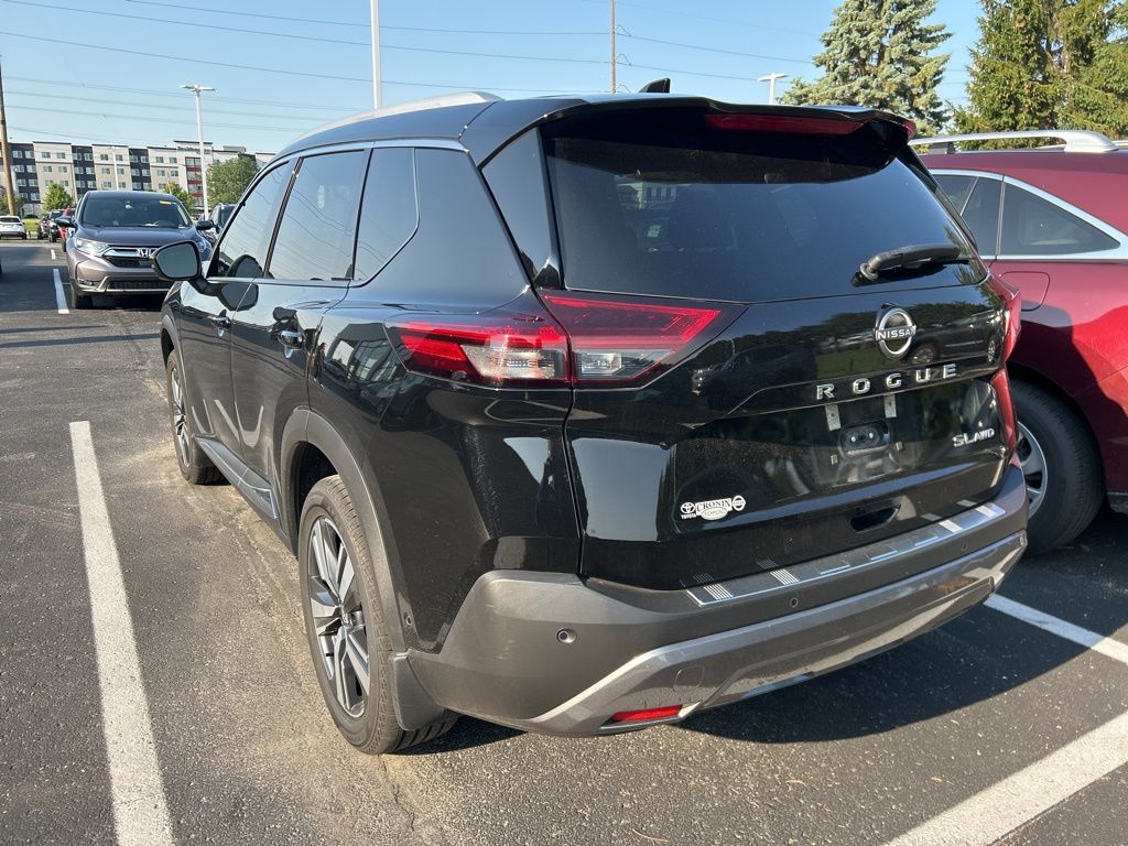 2022 Nissan Rogue SL 2
