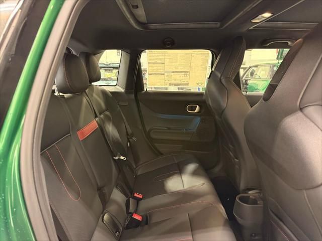 Thumbnail: 2026 MINI Cooper - 26