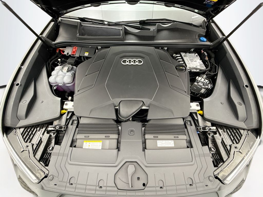 Thumbnail: 2026 Audi Q8 - 28