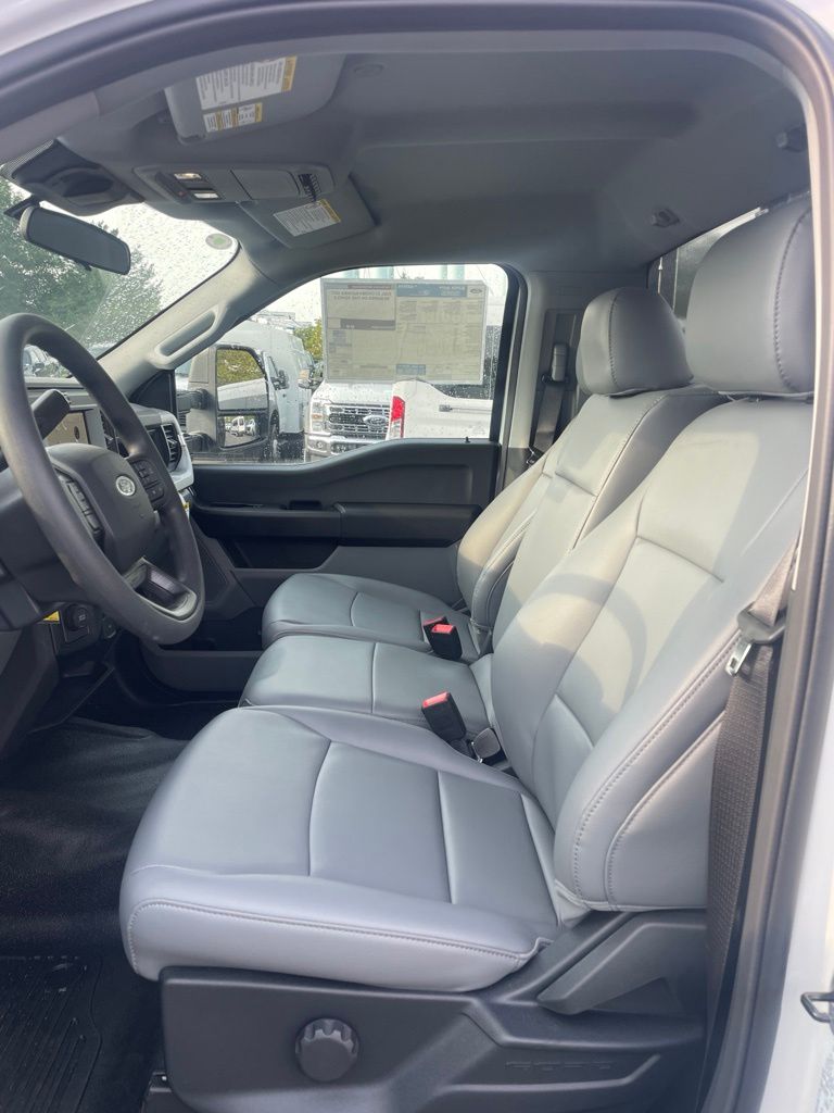 2026 Ford F-550 Chassis XL