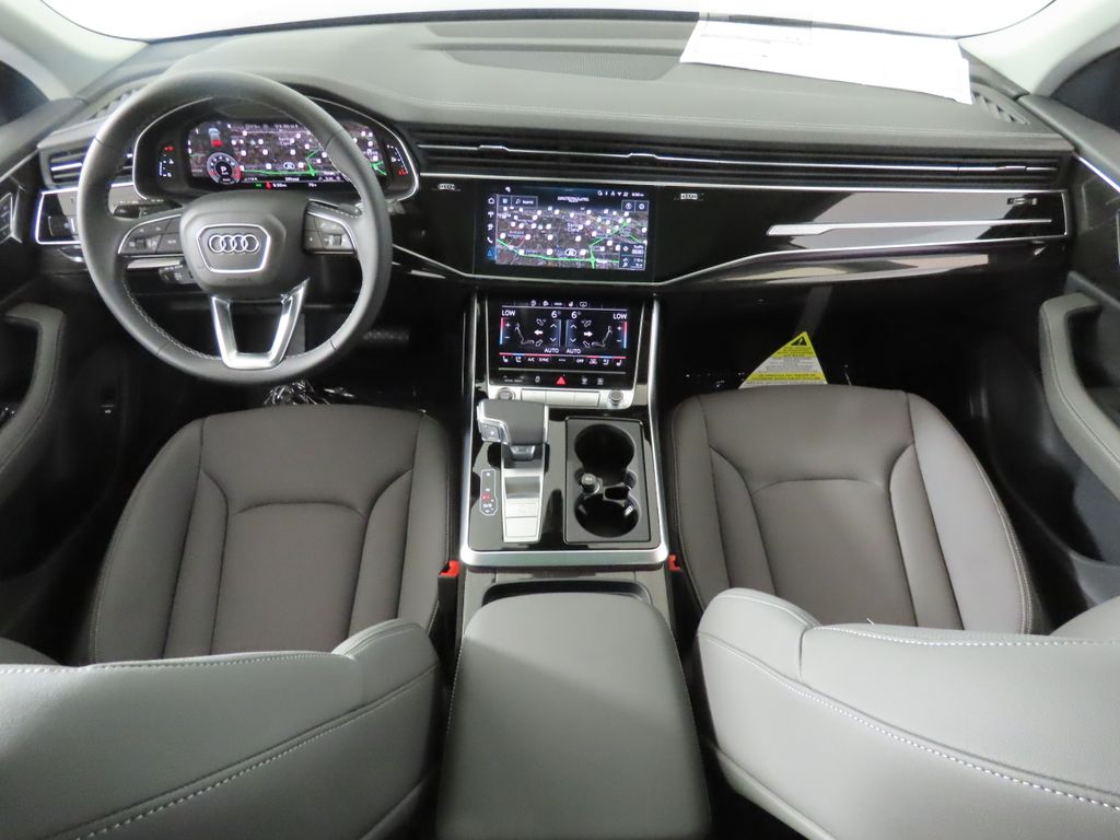 Thumbnail: 2026 Audi Q8 - 13