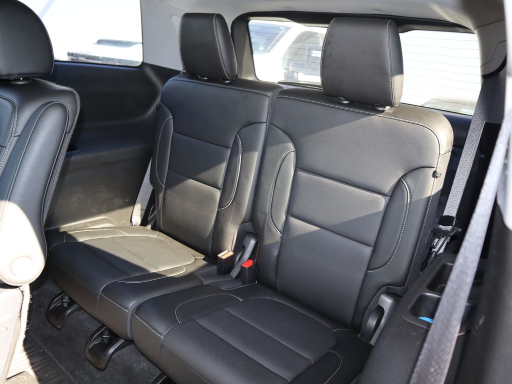 Thumbnail: 2021 GMC Acadia - 11