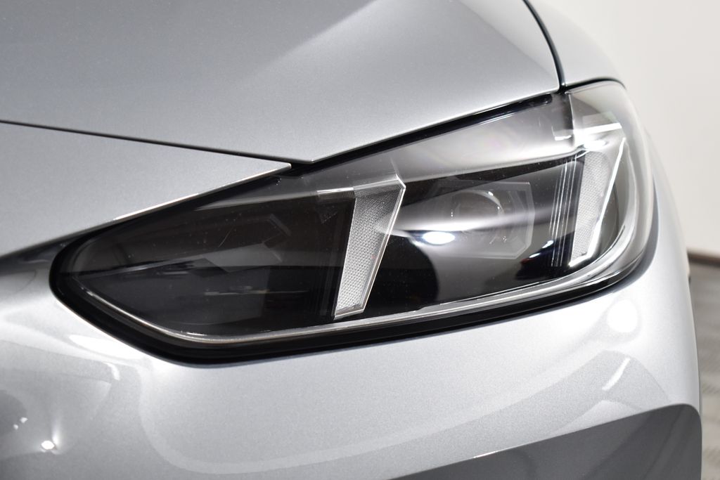 Thumbnail: 2026 BMW 4 Series - 11