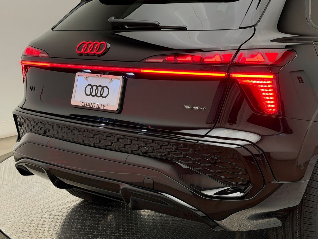 Thumbnail: 2026 Audi Q3 - 19